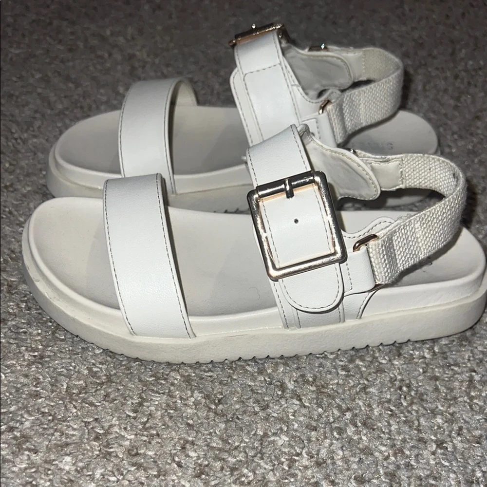 Steve Madden stylish secure provide